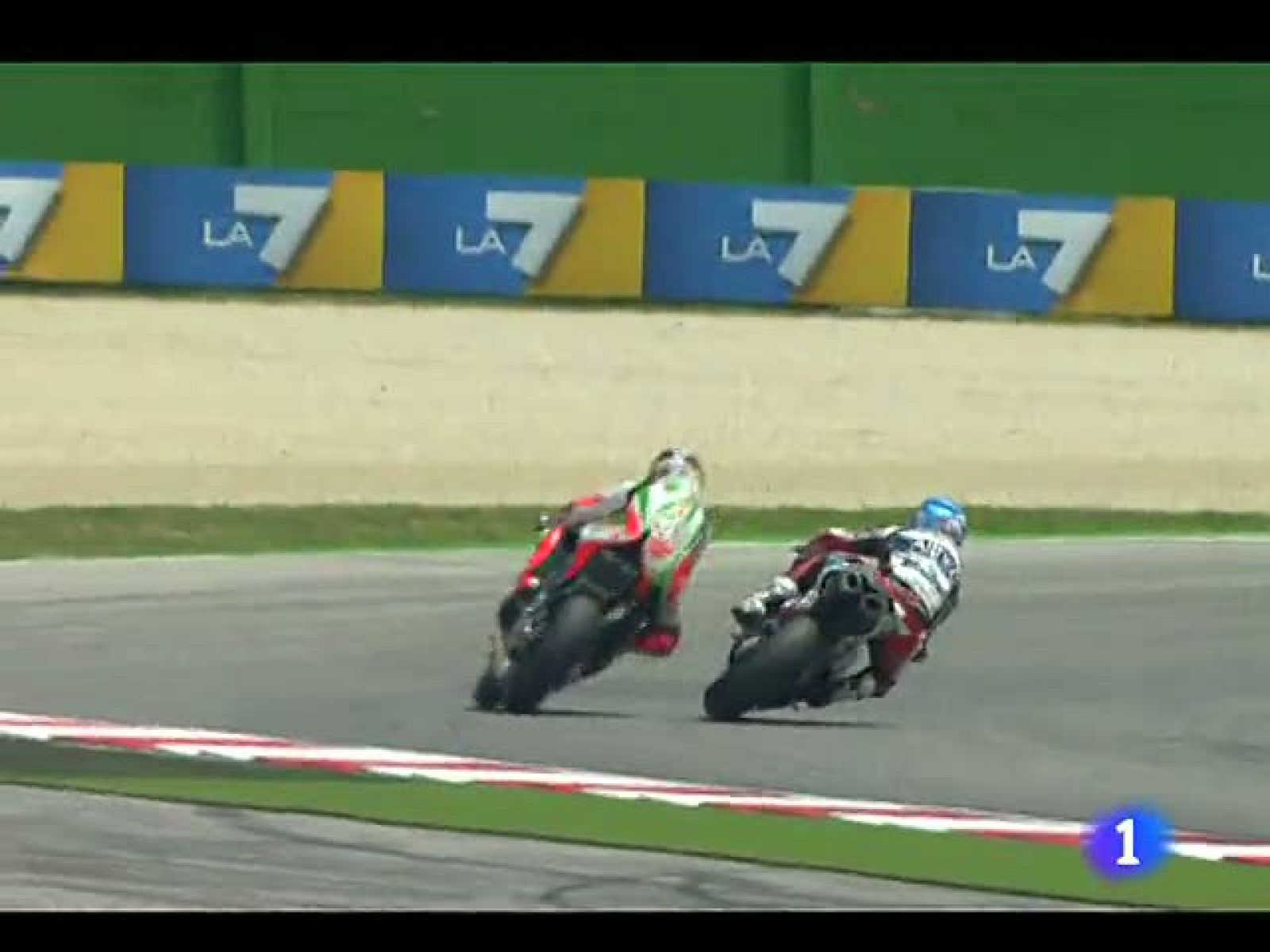 Checa, imparable en 'SBK' | Ver