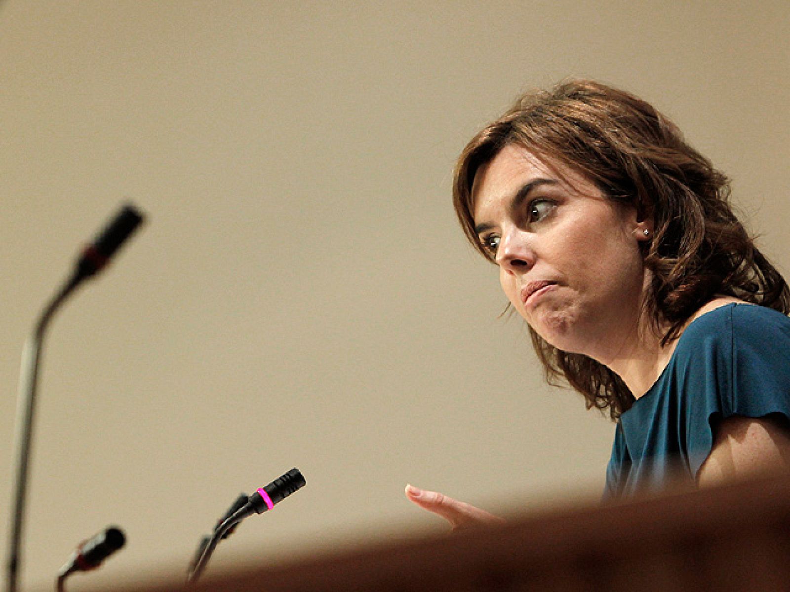 PP y PSOE se culpan mutuamente de la crisis en el Constitucional - Informativo 24h | Ver