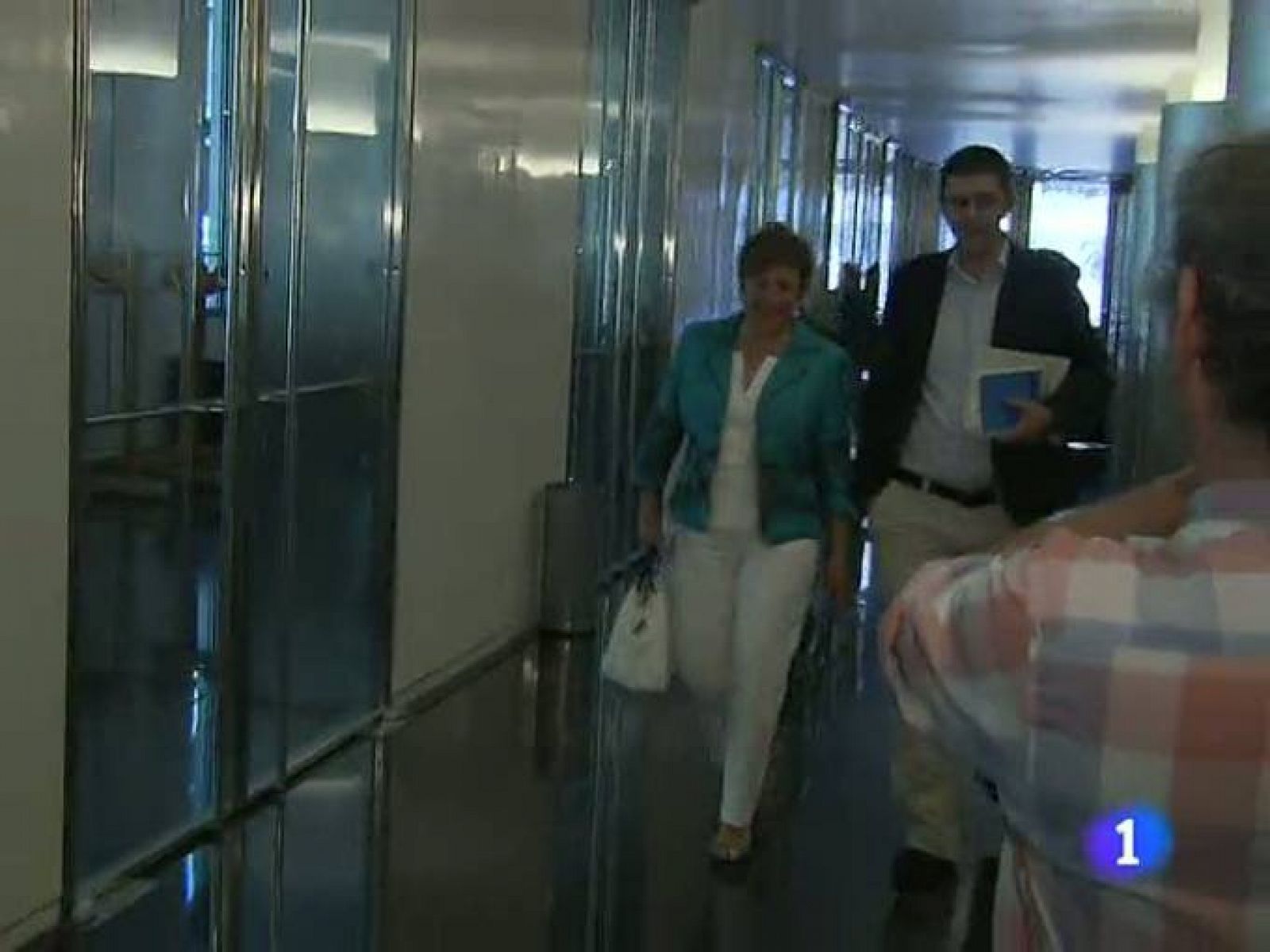 El presidente del Congreso insta a PP y PSOE a lograr un acuerdo sobre el TC