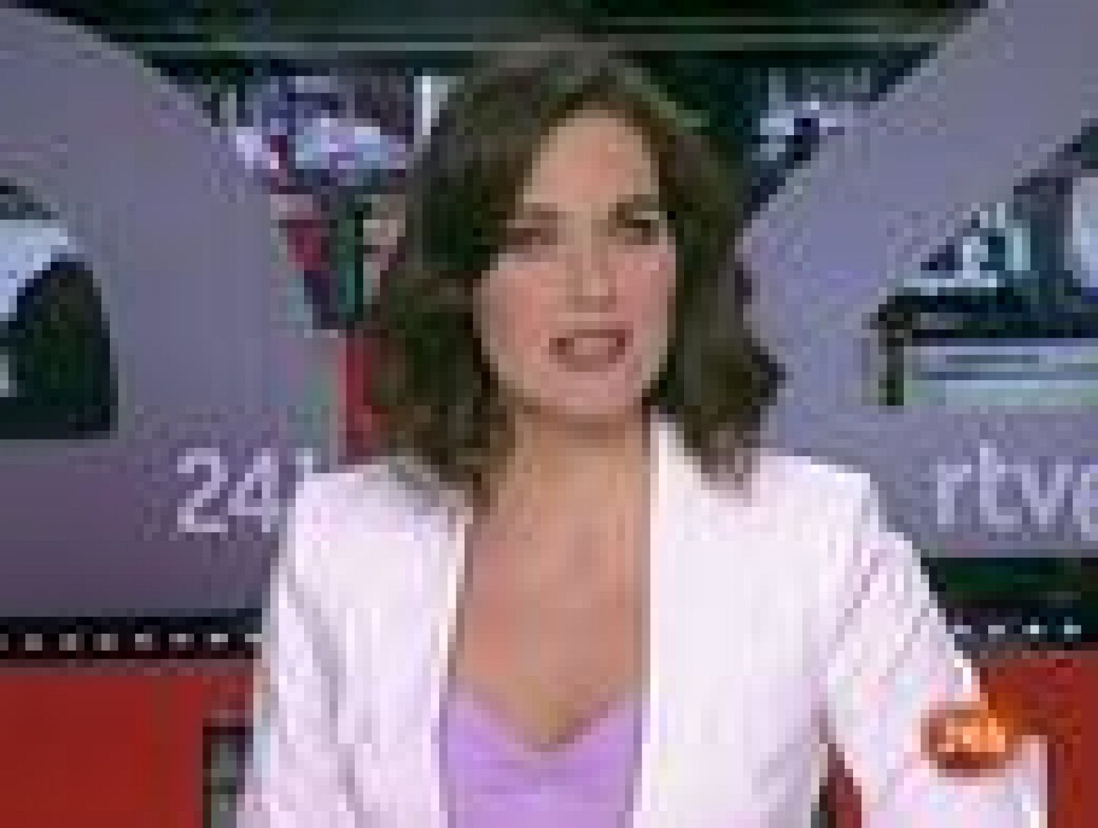 Cientos de indignados acampan a las puertas del parque de la Ciudatella de Barcelona - Informativo 24h | Ver