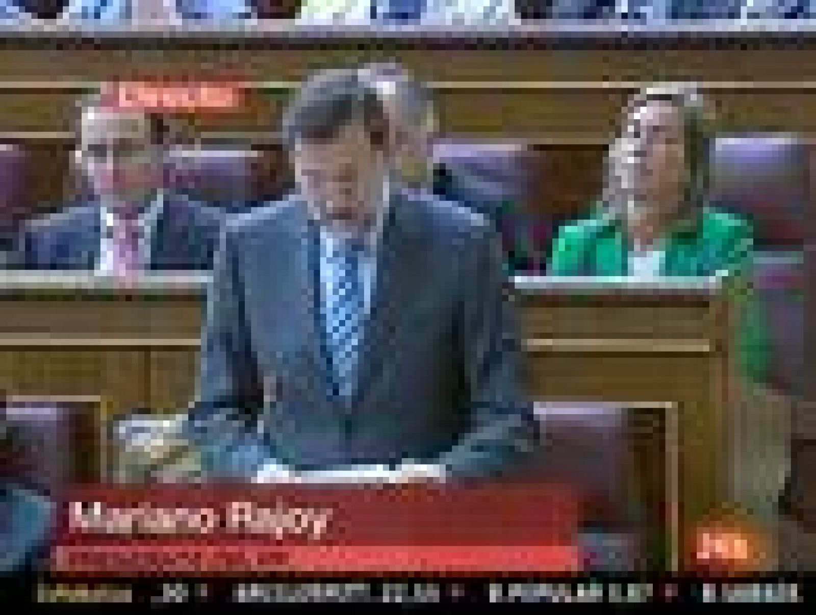 Rifi-rafe entre Zapatero y Rajoy por el paro - Informativo 24h | Ver