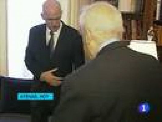Telediario 1 - Papandréu remodela el Gobierno