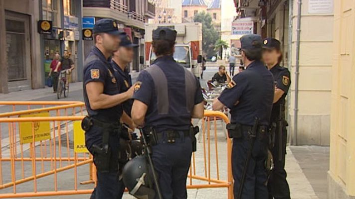  - La Policía blinda las Corts