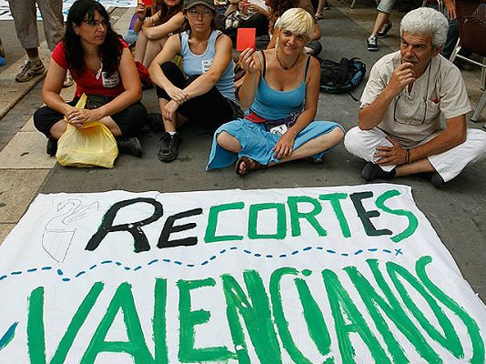 Informativo 24h - 300 'indignados'  en Valencia