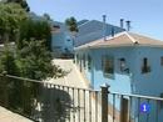 Telediario 1 - Pueblo Pitufo en la Sierra de Ronda