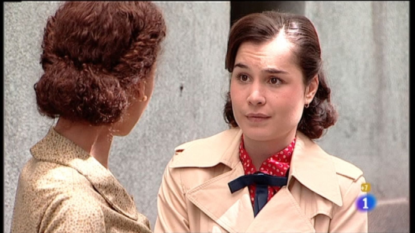 Amar en tiempos revueltos - T6 - Capítulo 204 - Ver ahora