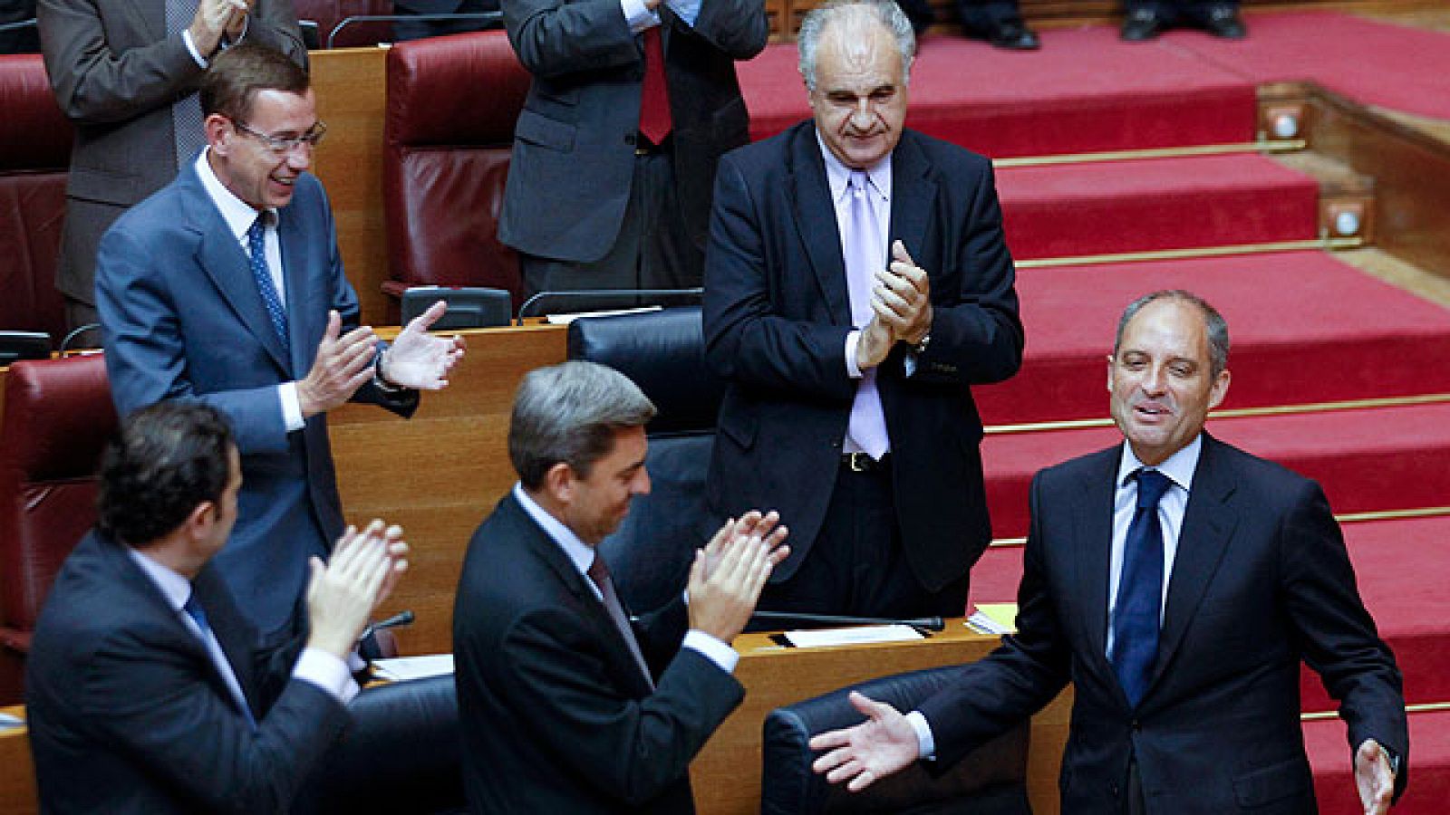 Concluye sin incidentes el debate de investidura de Camps