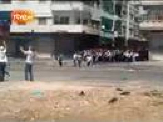  - Más de una docena de muertos en otro viernes de protesta en Siria