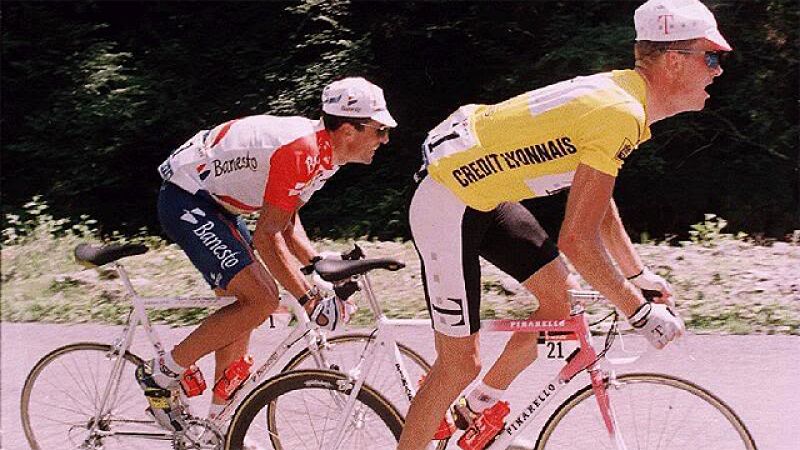En el Tour de 1996, un danés llamado Bjarne Riis acabó con la leyenda que decía que Indurain era invencible. En la etapa con final en Lourdes Hautacam, el navarro no pudo aguantar el ritmo de Riis y el Tour se acababa para el español.