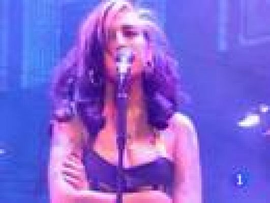 Telediario 1 - Amy Winehouse suspende su gira