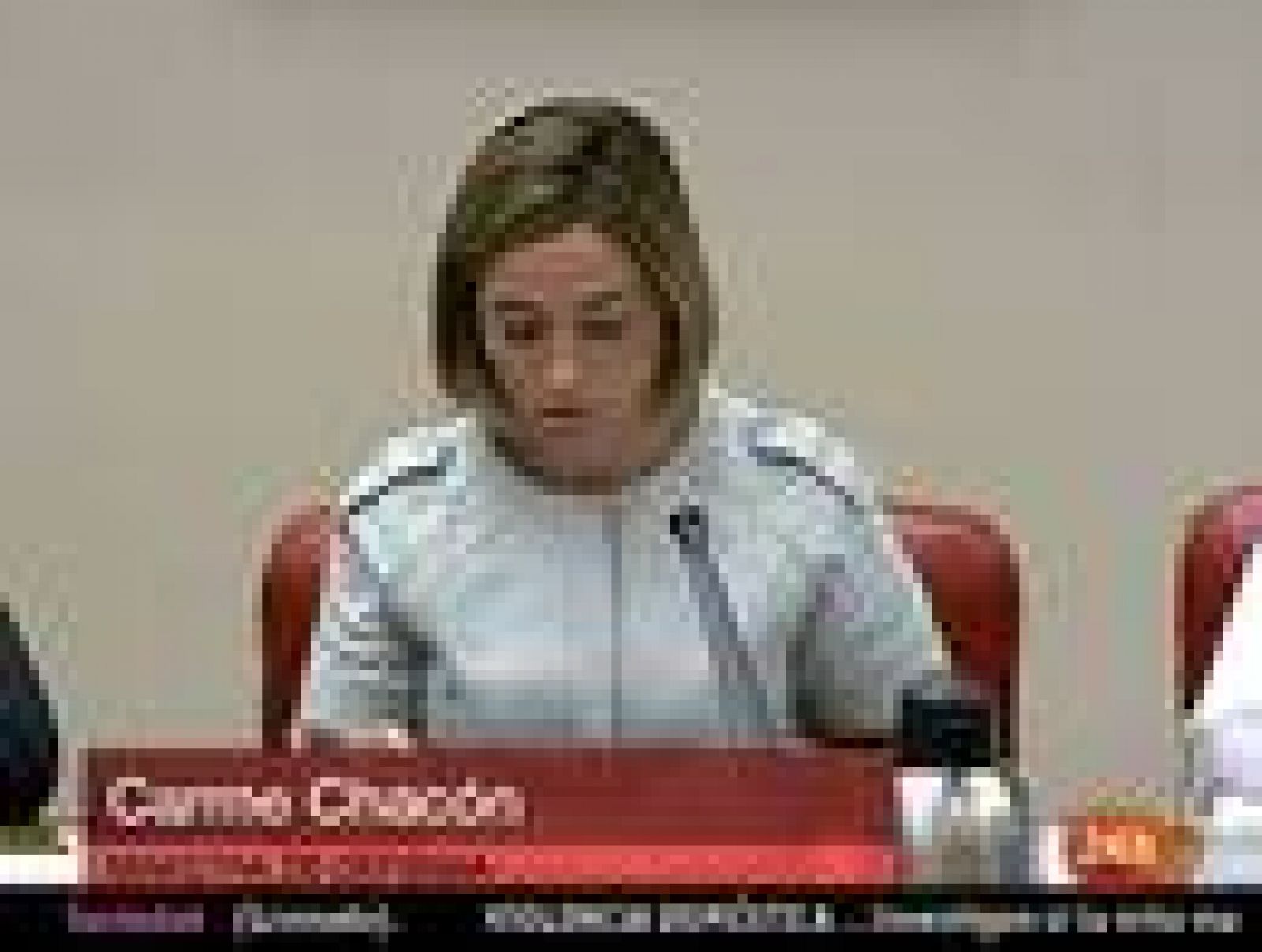 La ministra de Asuntos Exteriores, Trinidad Jiménez, ha asegurado  que España seguirá participando en la misión militar en Libia mientras el régimen de Muamar el Gadafi siga siendo una "amenaza" para el pueblo libio y la región.