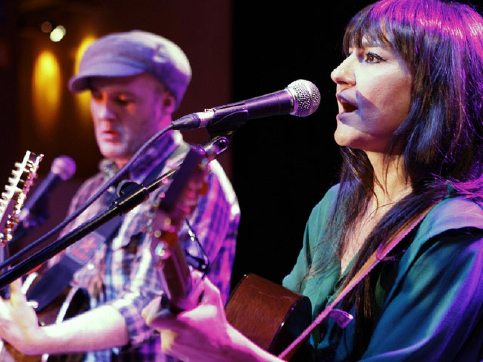 Amaral protesta por el uso que hizo Rubalcaba de 'Sin ti no soy nada'