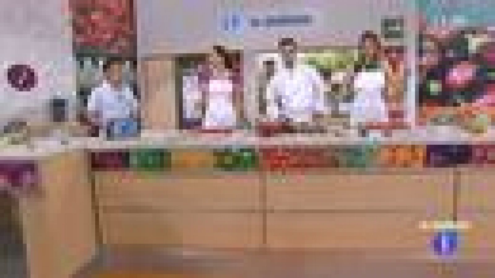 RTVE Cocina: Brochetas de mar con tomates  | RTVE Play