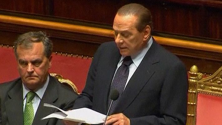 Telediario 1 - Berlusconi ni dimite ni adelantará las elecciones