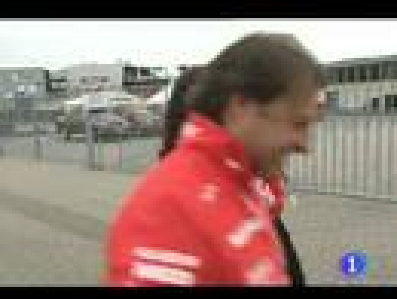 Assen, con olor a gasolina | Ver