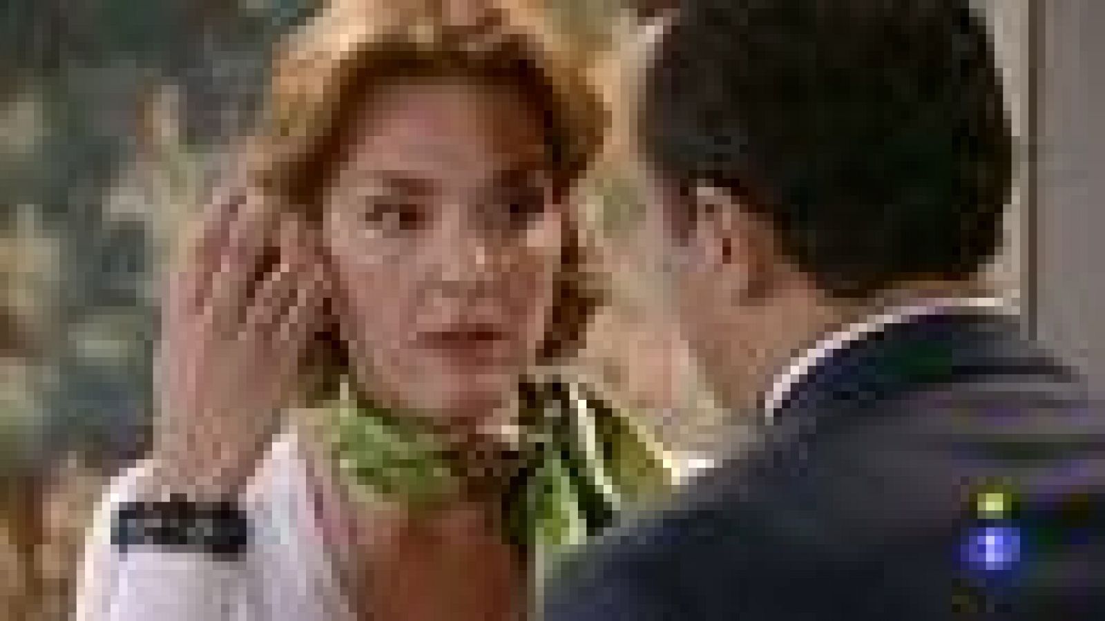 Amar - Andrés se lanza sobre Irene