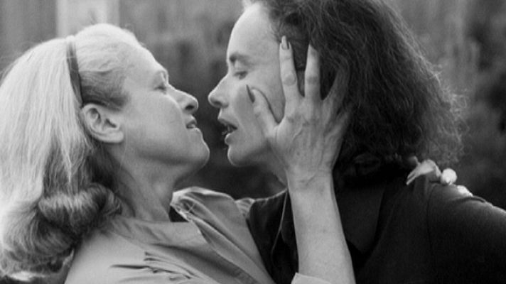 La noche temática - Edie & Thea: Un largo compromiso