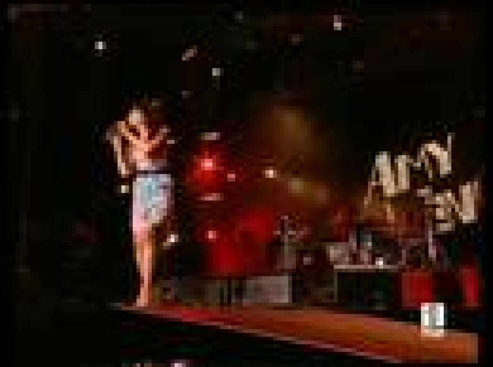 Una desfallecida Amy Winehouse actúa en el Rock in Rio de Lisboa