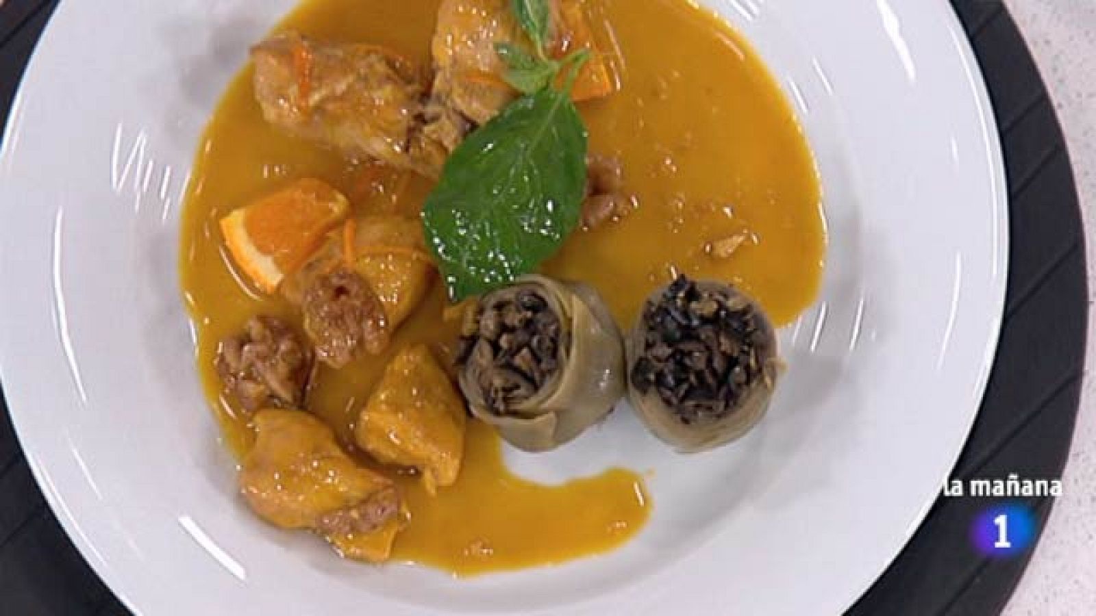 Saber cocinar - Pollo en salsa con naranja y nueces (24/06/2011) - RTVE Cocina | Ver