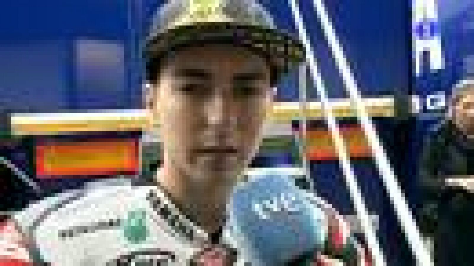 Tras el final de la carrera de MotoGP, Jorge Lorenzo ha hablado para TVE y ha resaltado que si de él dependierá le quitará la licencia a Simoncelli unas cuantas carreras.