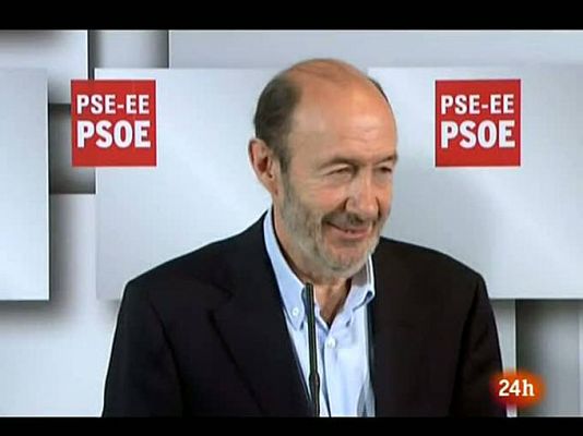  - Rubalcaba: "La credibilidad de Bildu disminuye cada día que no pide el fin ETA"