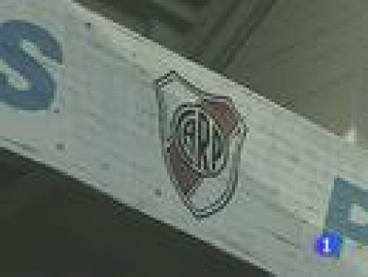 Telediario 1 - River, a dos goles de descender