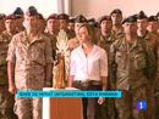 Telediario 1 - Llegan a la base de Gran Canaria los cuerpos de los soldados fallecidos en Afganistán