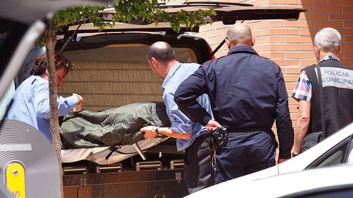 Telediario 1 - Un joven mata a su madre y un hermano de 12 años en Portugalete