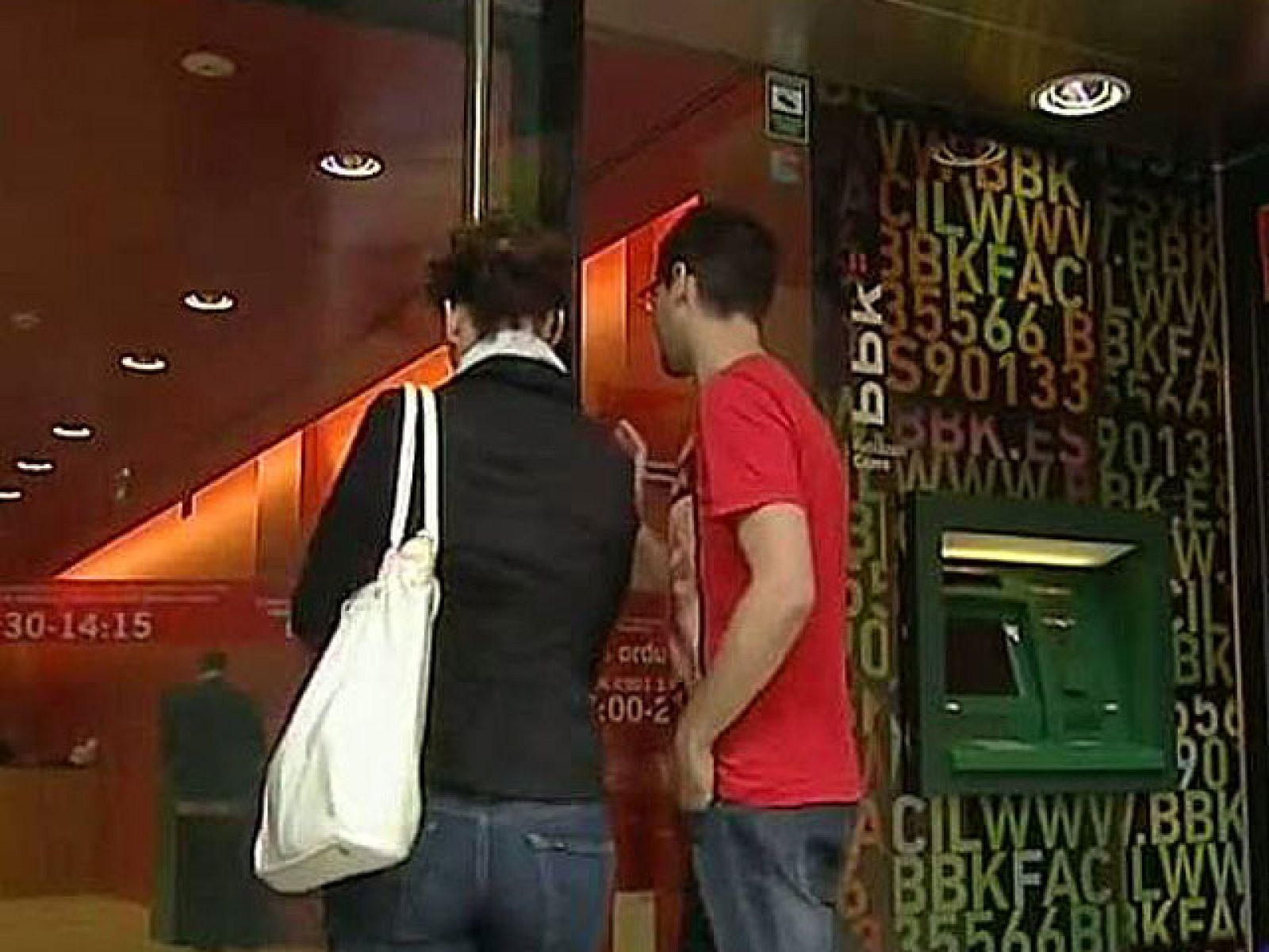 Cuando alguien no puede pagar su hipoteca, o cualquier otra deuda, pueden embargarle todos sus ingresos menos 641 euros, según la ley actual. El presidente del Gobierno anunció  ayer en el debate sobre el estado de la nación que se cambiará para que