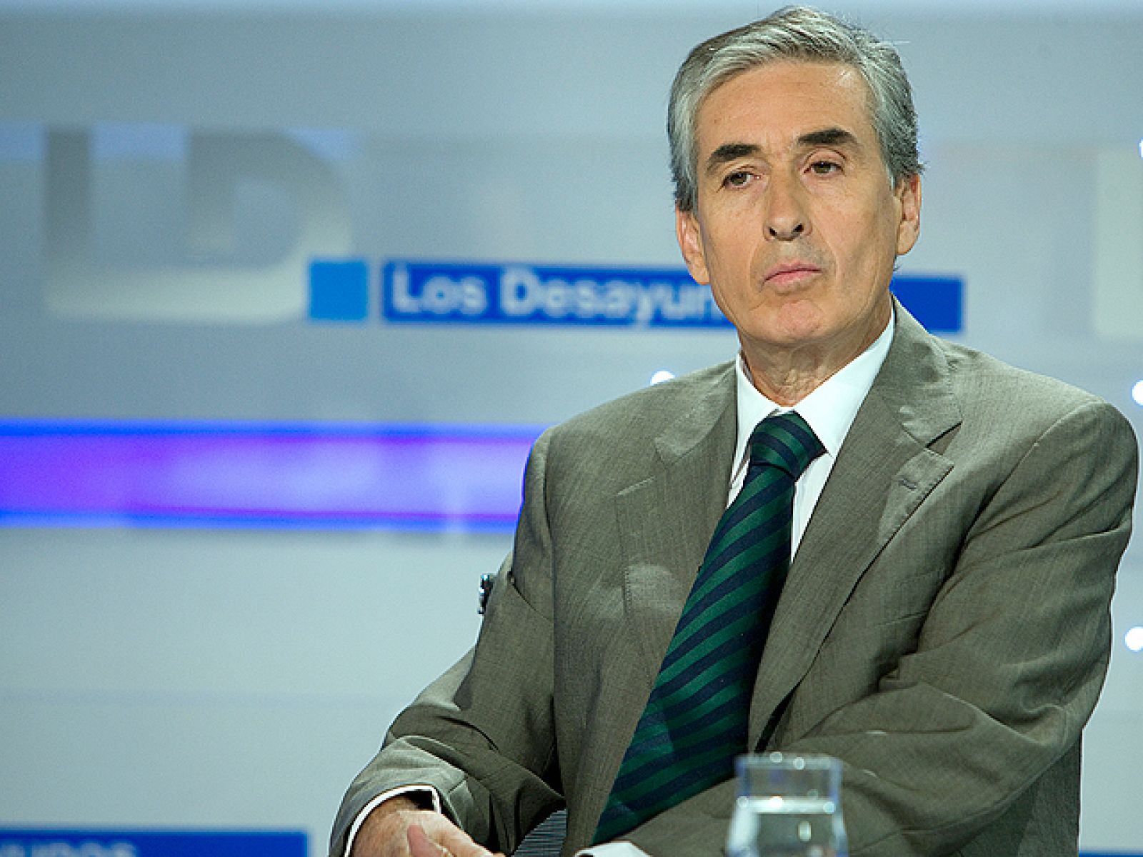Los desayunos-  Ramón Jáuregui, ministro de la Presidencia