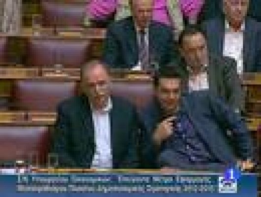 Telediario 1 - Grecia obtendrá el rescate