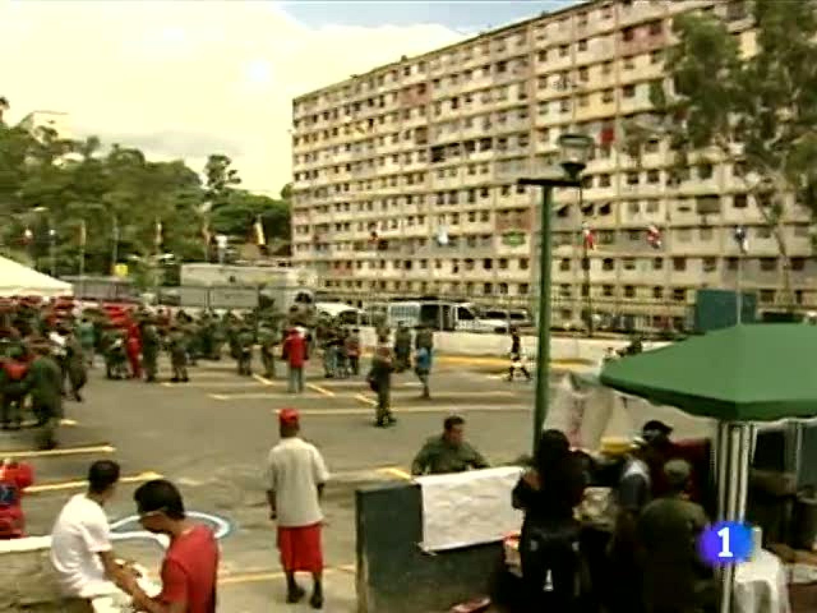 Chávez agradece por Twitter el apoyo de los venezolanos tras anunciar su enfermedad