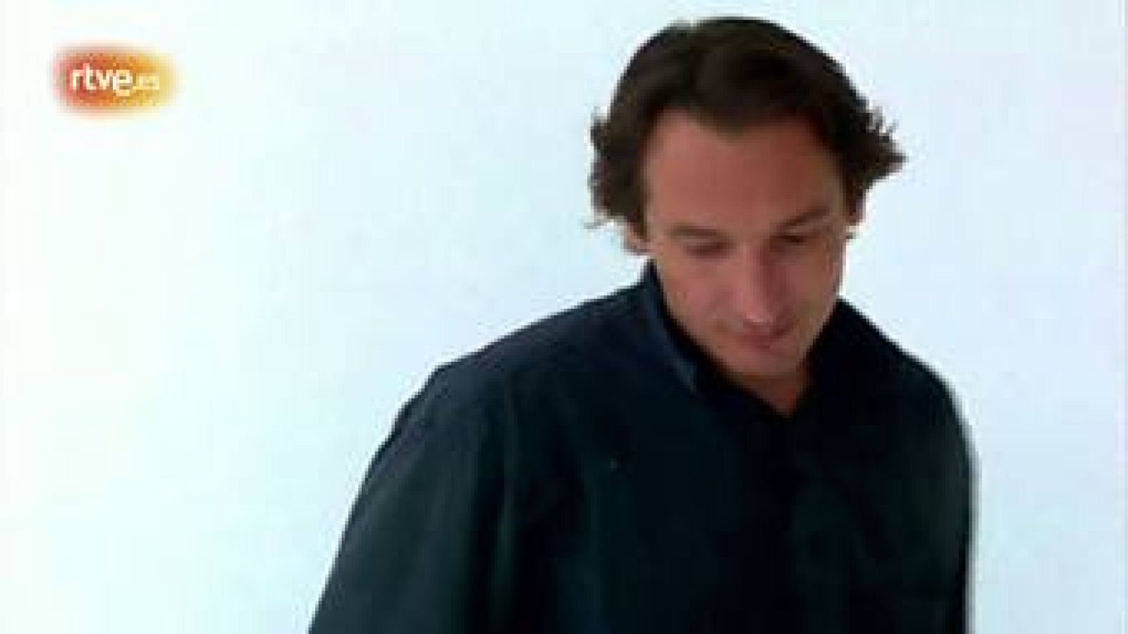 Juan Muñoz nos evoca su producción como una obra literaria