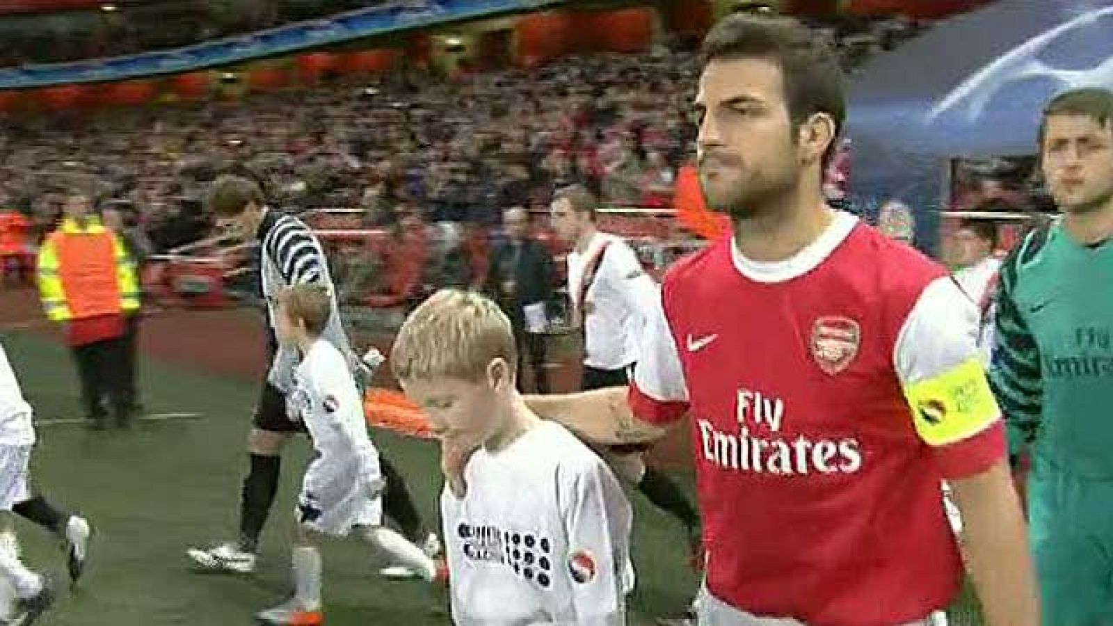 Cesc vuelve a Londres, pero no para jugar | Ver