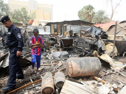  - Decenas de muertos en un doble atentado en Irak