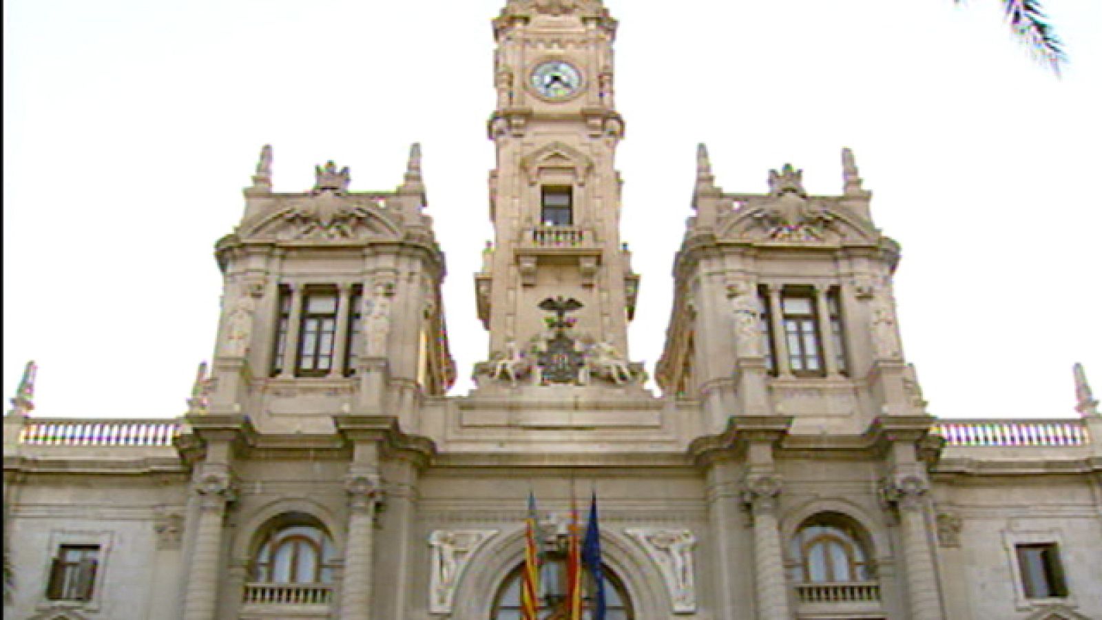 Los créditos ICO para que los ayuntamientos reduzcan la morosidad dividen a los alcades