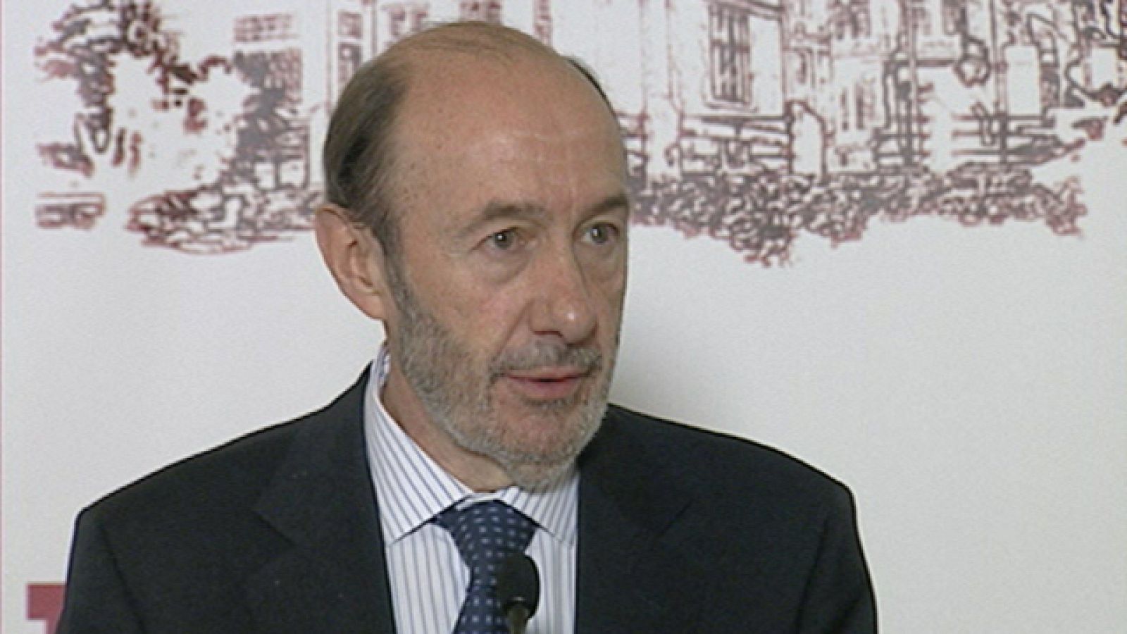 Rubalcaba insiste en que la economía española es diferente a la portuguesa