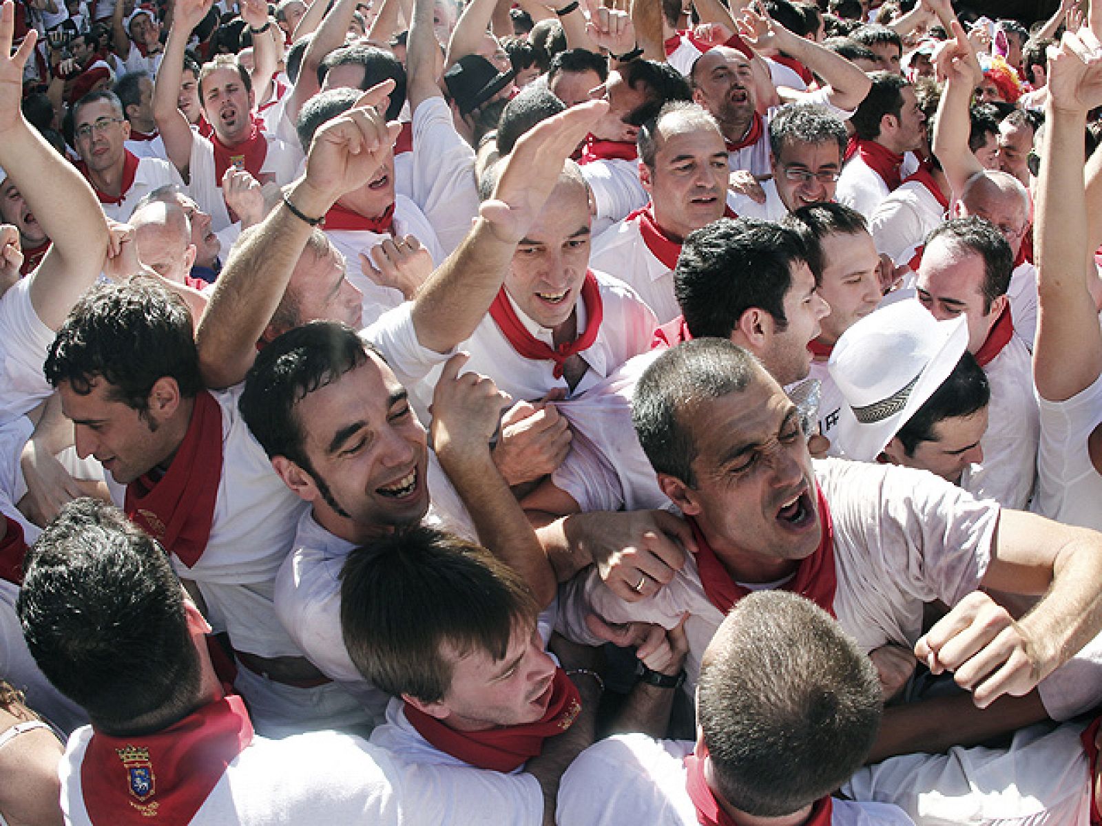 Pamplona ya está de fiesta, arranca San Fermín 2011 | Ver