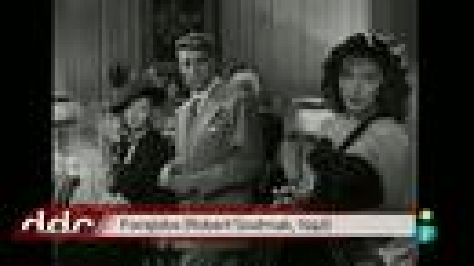 Un documental que sigue el rastro del paso de Ava Gardner por España. A través de entrevistas con quienes la conocieron, y sus relaciones con Mario Cabré y L. Miguel Dominguín, o sus conflictos con J. Domingo Perón.