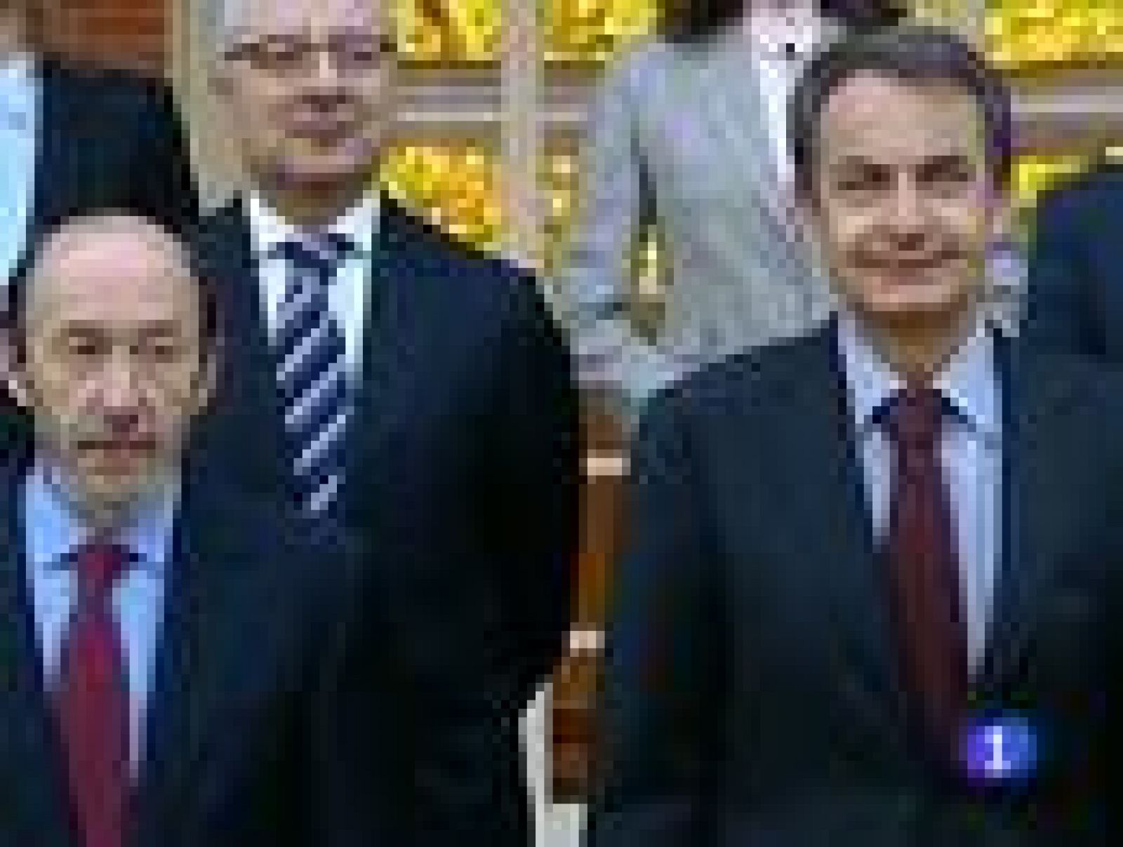 Rubalcaba tiene a sus espaldas una larga carrera política, siempre en las filas socialistas