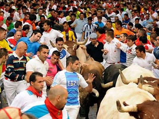San Fermín - Multitudinarias carreras en Estafeta