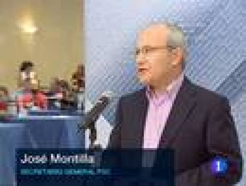 Compañeros, militantes y simpatizantes del PSOE apoyan a Rubalcaba