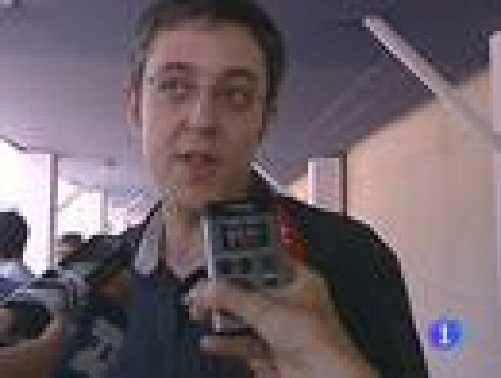 Los diregentes socialistas respaldan las propuestas de Rubalcaba