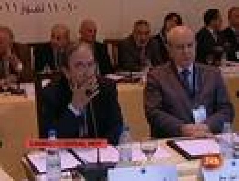 En Siria, las reuniones del llamado "diálogo nacional" convocado por el presidente Bashar al-Assad, han comenzado este domingo en Damasco, sin una agenda clara, y con el boicot de algunos opositores destacados