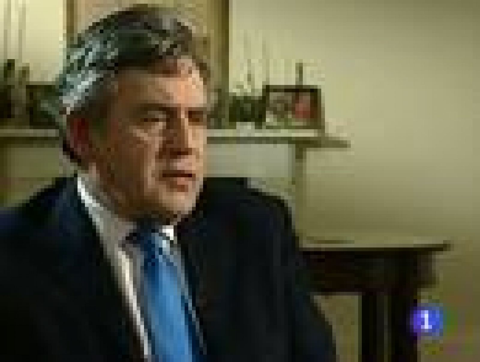 Sin programa: Gordon Brown acusa al imperio mediático de Murdoch de contar con "vínculos criminales en todo el mundo".  | RTVE Play