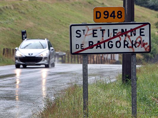 Telediario 1 - Tres zulos de ETA en Bayona