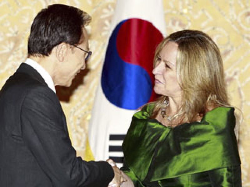  Visita oficial de Trinidad Jiménez a Corea del Sur
