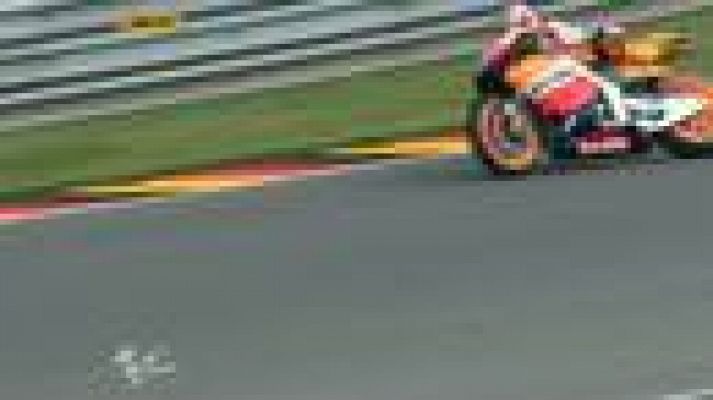  - Stoner empieza con una caída