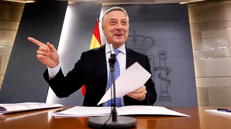 El Gobierno ingresará 5.700 millones de euros con las licitaciones de Barajas y El Prat