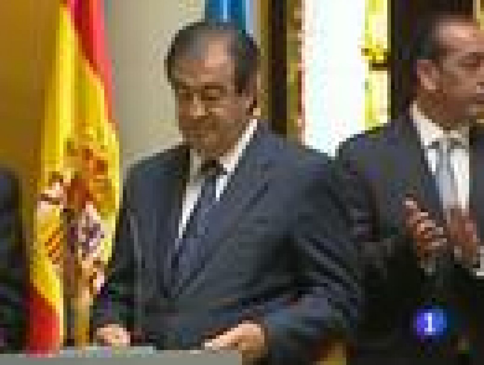 Álvarez Cascos toma posesión como presidente del Principado de Asturias